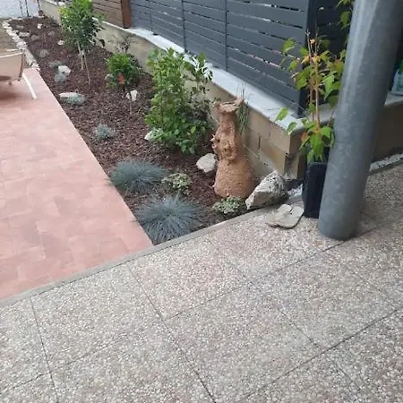 Garden Guest house *